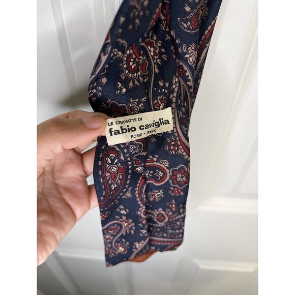 Vintage Fabio Caviglia Navy & Red Paisley 100% Silk Tie - Picture 2 of 5